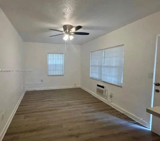 2023 NE 169th St, North Miami Beach, FL 33162