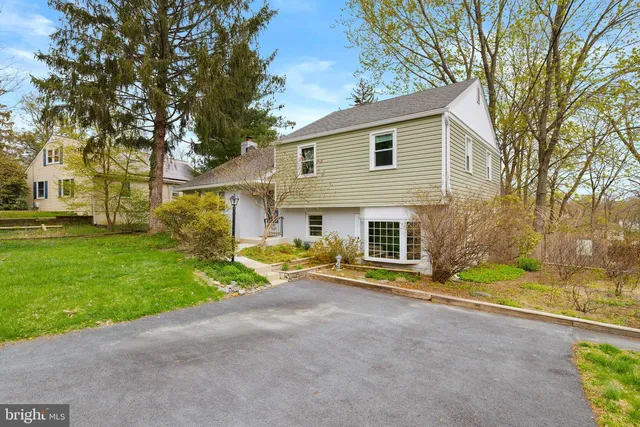 137 Waterloo Ave, Berwyn, PA 19312