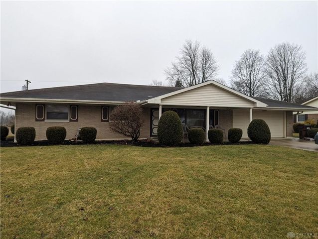 247 Dogwood Dr, Greenville, OH 45331