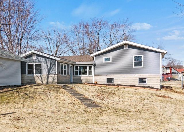 624 N  5th St, North Webster, IN 46555