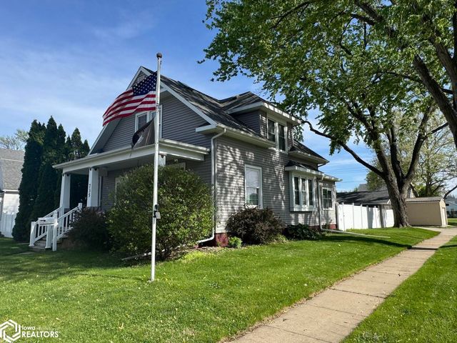 735 Sweeny Ave, Burlington, IA 52601