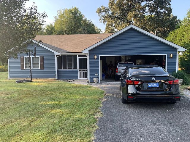 2003 Dusty Trail Rd, Gilbertsville, KY 42044