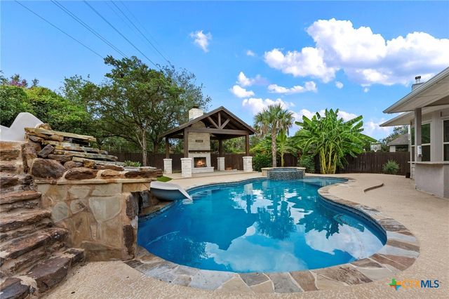 1080 Carriage Loop, New Braunfels, TX 78132
