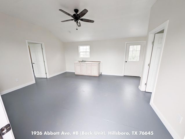 1926 Abbott Ave #B, Hillsboro, TX 76645
