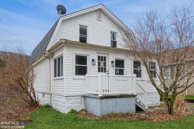 385 Old Mill Run Rd, Altoona, PA 16601