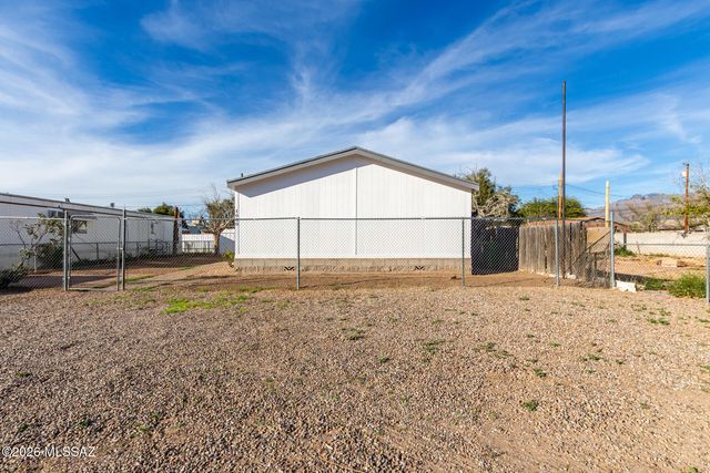 1000 W  Garnette St, Tucson, AZ 85705