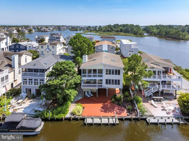 309 W  2nd St, Bethany Beach, DE 19930