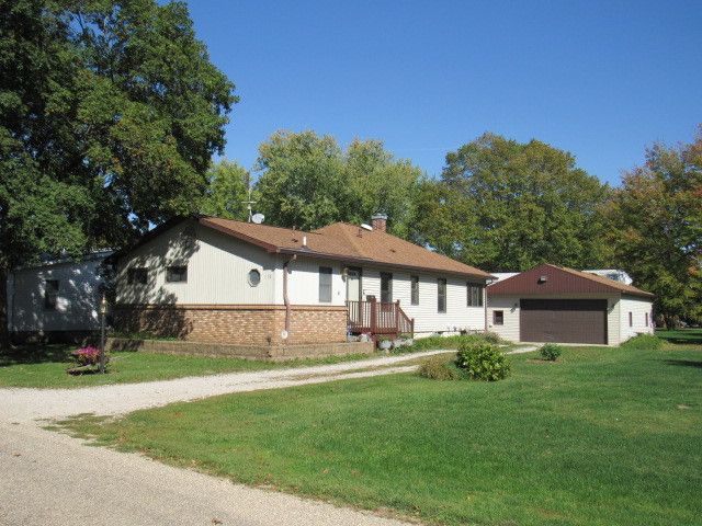 112 N  Kenney St, Kenney, IL 61749