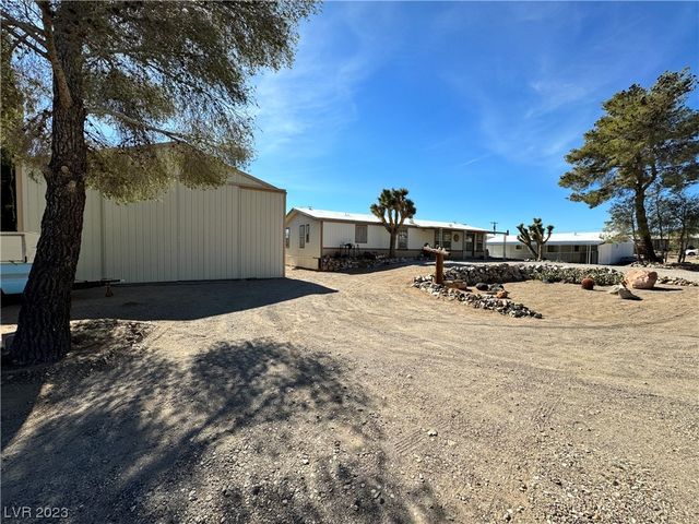 445 Waterspout St, Searchlight, NV 89046