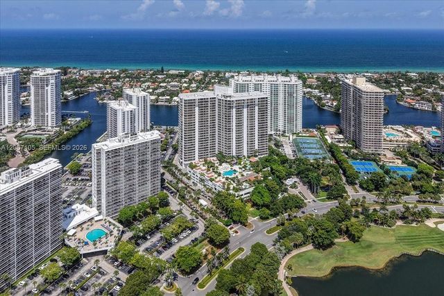 20515 E  Country Club Dr #2048, Aventura, FL 33180