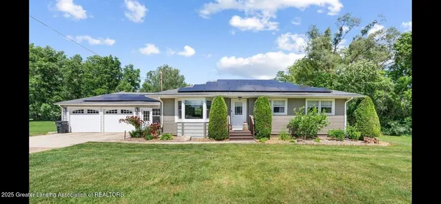 4339 Clinton Rd, Jackson, MI 49201