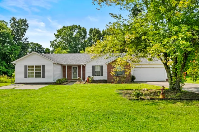 190 Raintree Valley Rd, Pangburn, AR 72121