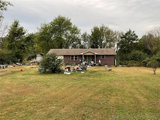 369 S  Cherry St, Colcord, OK 74338