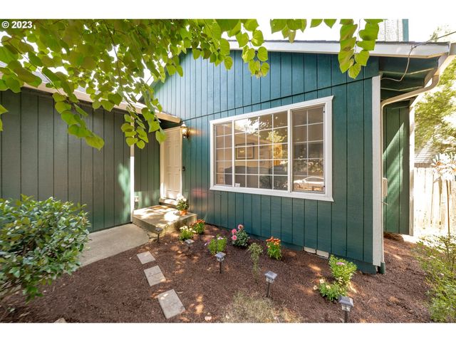 8980 SW 80th Ave, Portland, OR 97223