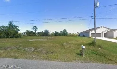 911 NE 32nd TER, Cape Coral, FL 33909