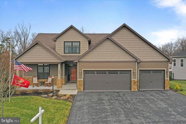 313 Toms Ln, Greencastle, PA 17225