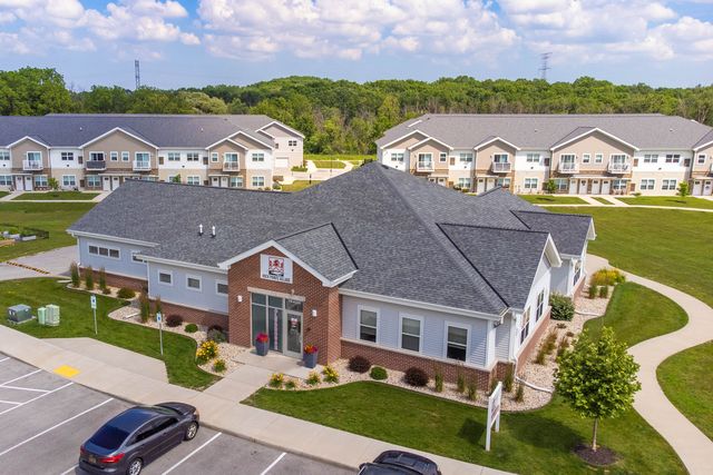 19400 Rock Pointe Way #82c2ba6bf, Lannon, WI 53046