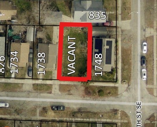 Higley Ave SE, Cedar Rapids, IA 52403