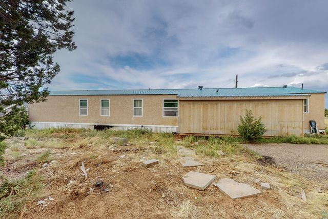 50 Phillips Rd, Moriarty, NM 87035