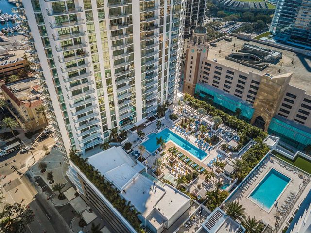 100 1st Ave N #806, Saint Petersburg, FL 33703