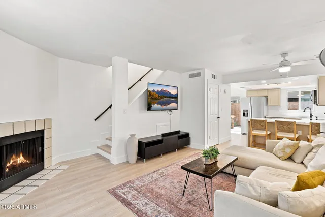 1055 W 5TH Street #10, Tempe, AZ 85281