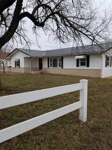 600 N Main Street, Pleasant Hope, MO 65725