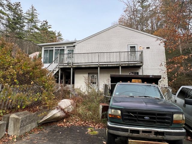 91 Mountain Rd, Erving, MA 01344
