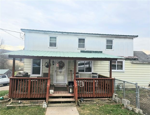 63 Hamlin St, Smethport, PA 16749