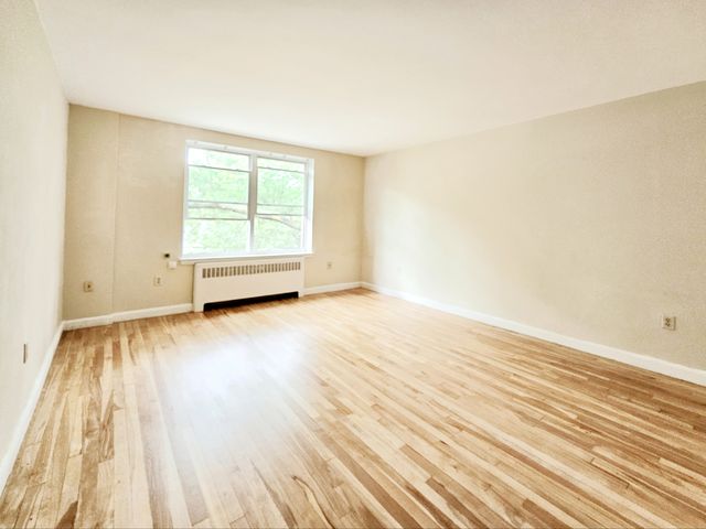 42 Dean Rd #4, Brookline, MA 02445
