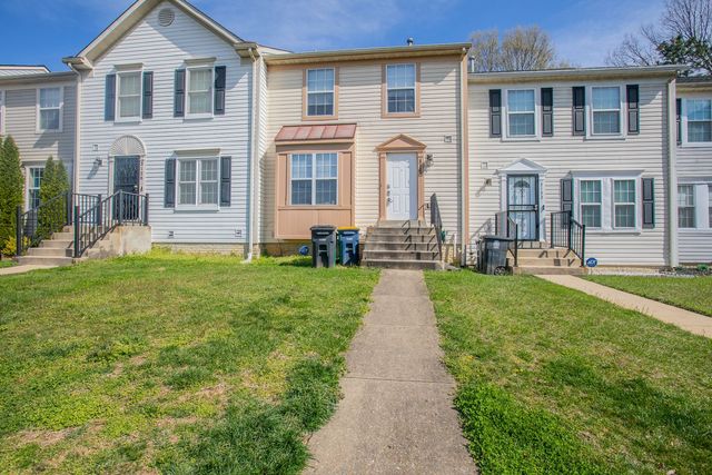 3130 Dynasty Dr, District Heights, MD 20747