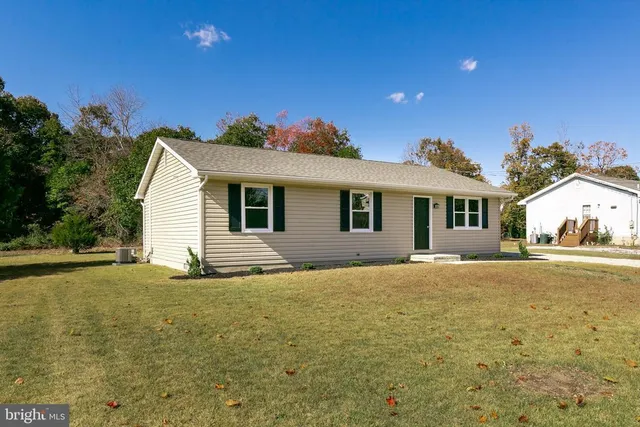 10 Main Ave, Pittsgrove, NJ 08318