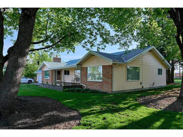 502 N  Lake St, Joseph, OR 97846