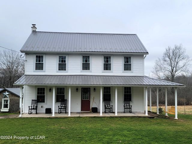 1213 Sandy Valley Rd, White Haven, PA 18661