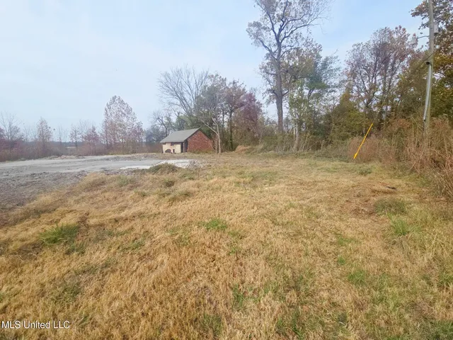 664 County Line Rd W, Greenville, MS 38703