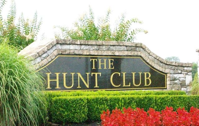 1525 Hunt Club Blvd #500, Gallatin, TN 37066