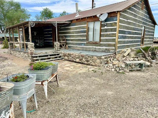 1318 Lane 12 #Lane 12 1/2, Worland, WY 82401