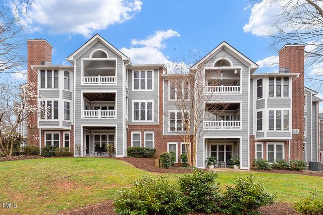 1011 Wirewood Dr #304, Raleigh, NC 27605