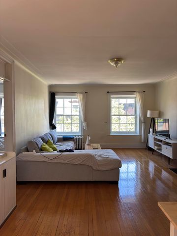 120 Remsen St #4A, Brooklyn, NY 11201