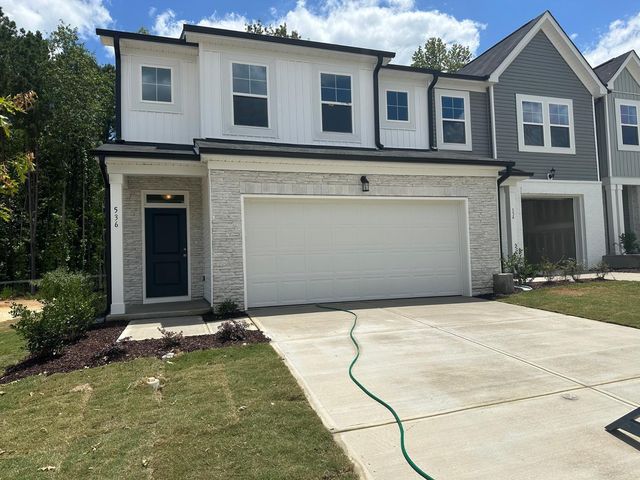 536 Barrington Row Ave #284, Zebulon, NC 27597