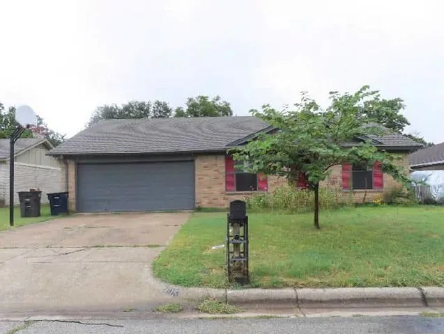 2813 Highlawn Ter, Fort Worth, TX 76133