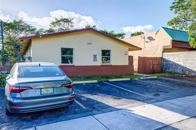 929 NW 3rd Ave, Fort Lauderdale, FL 33311