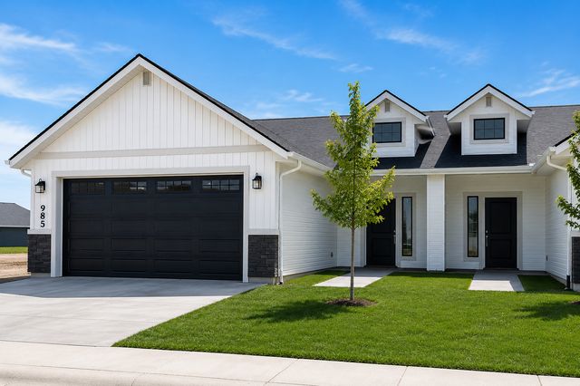 985 Frank Henry Rd, Twin Falls, ID 83301