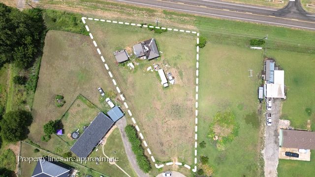 180 Choice Dr, Palmer, TX 75152