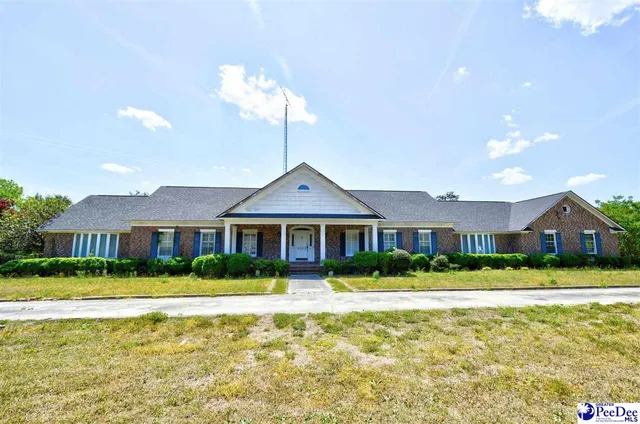 2212 Poor Farm Rd, Effingham, SC 29541