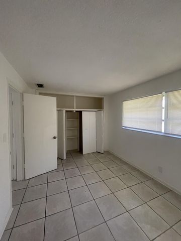 807 NW 24th St   #12, Fort Lauderdale, FL 33311