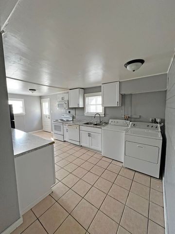 726 Ferry St, La Crosse, WI 54601
