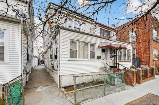 95-11 42nd Avenue, Flushing, NY 11373