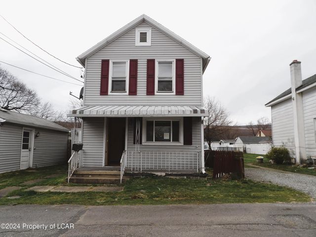 115 Thomas St, Old forge, PA 18518