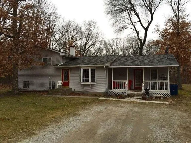 735 N  600 E, Knox, IN 46534
