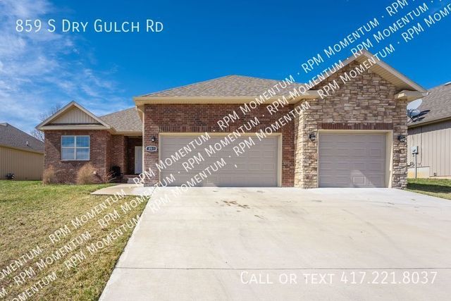 859 S  Dry Gulch Rd, Nixa, MO 65714